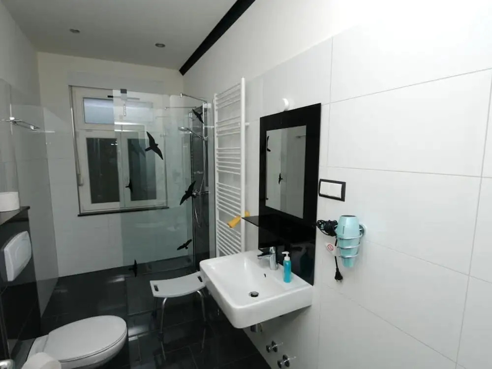Fischer 2 Modern Retreat