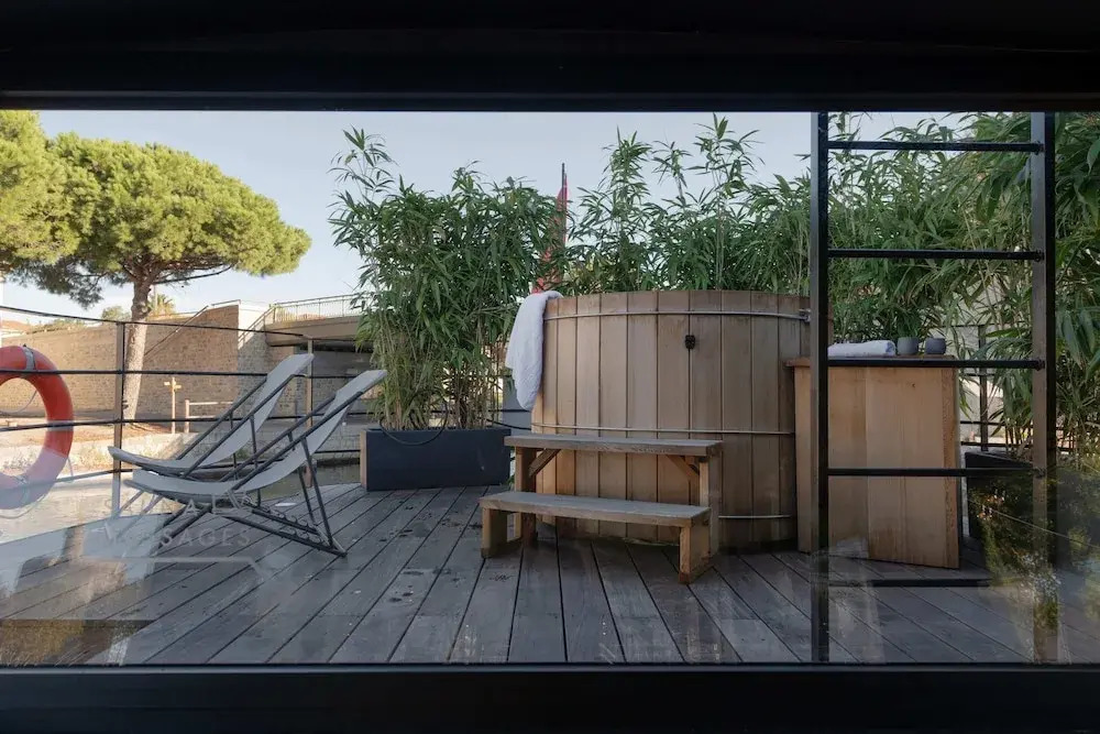 LA PENICHE - Bed And Bicycle - Aigues Mortes