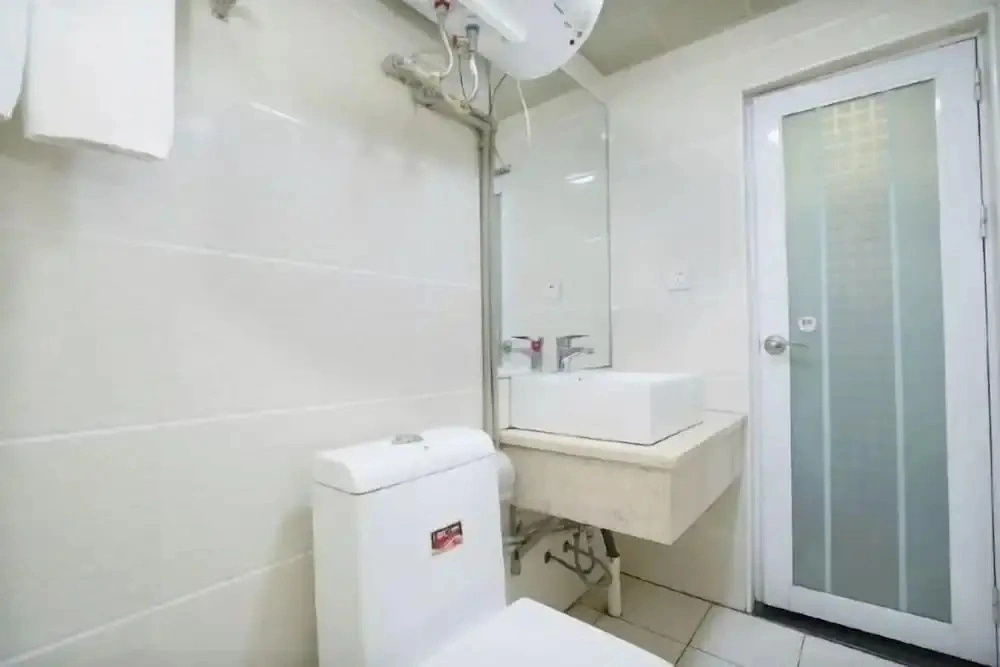 Yi Zhang Xianglong Hotel