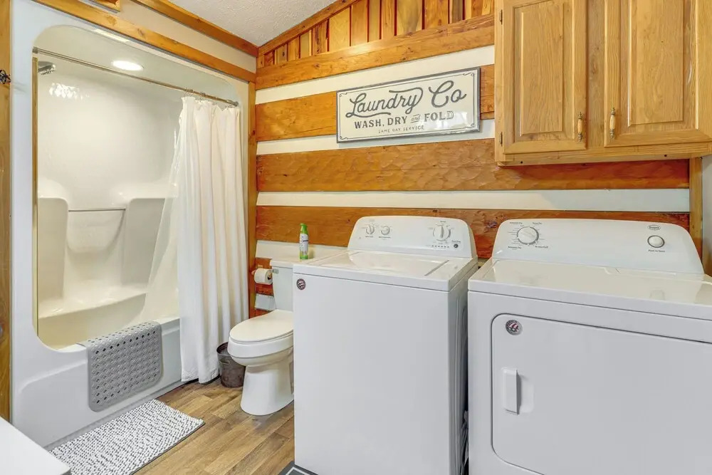 Rogersville Barn Apartment on 27 Acres w/ Pond!
