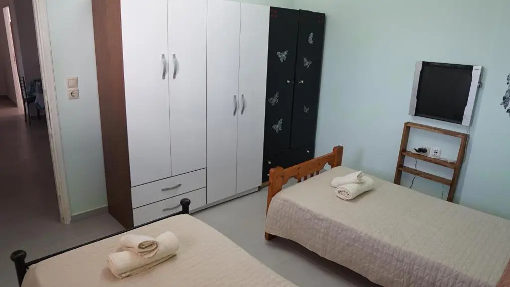 Nikolas Family Apartments