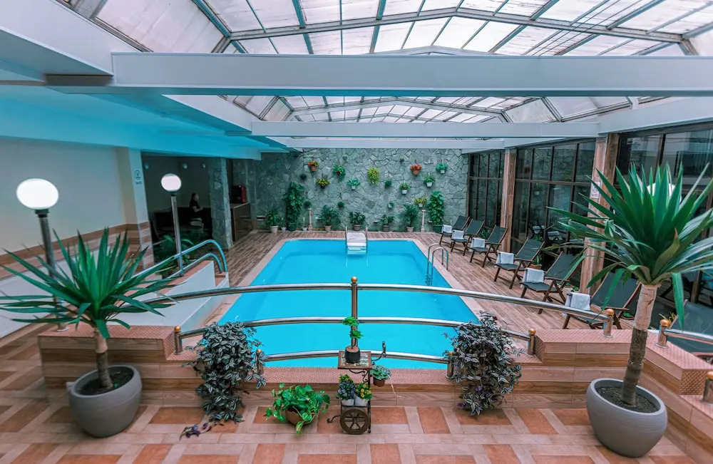Pino Vere Palace Hotel