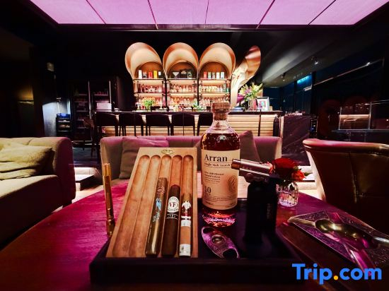Xishe Qinghuan Sky Private Hot Spring & Terrace Garden Hotel
