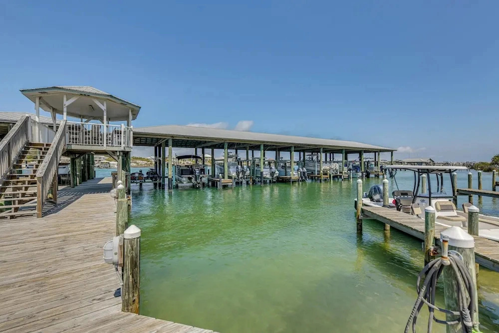 Fish, Swim & Dine: Ocean-view Orange Beach Condo