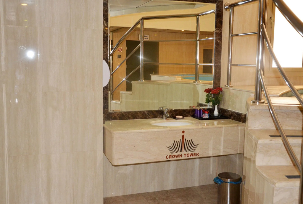 Crown Tower Hotel