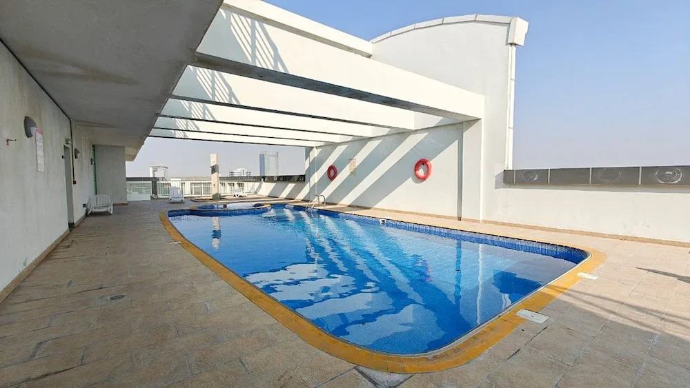 Charming Sun-filled 1-bedroom in Red Residence Dubai Sports City
