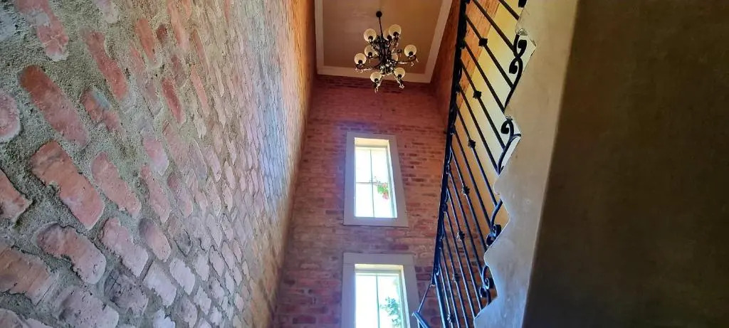 Sandmartins Private Secure Villa