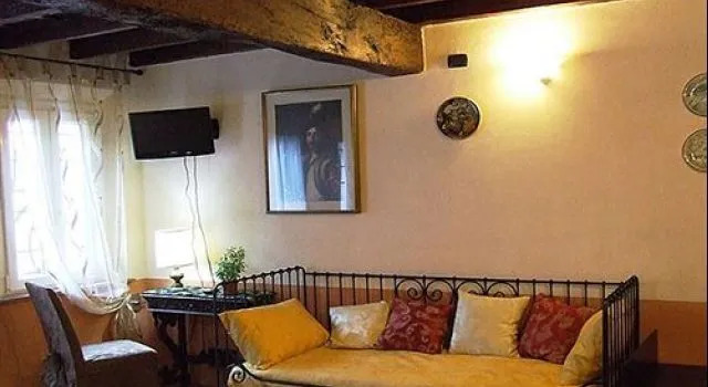 Il Mascherone Bed  Breakfast