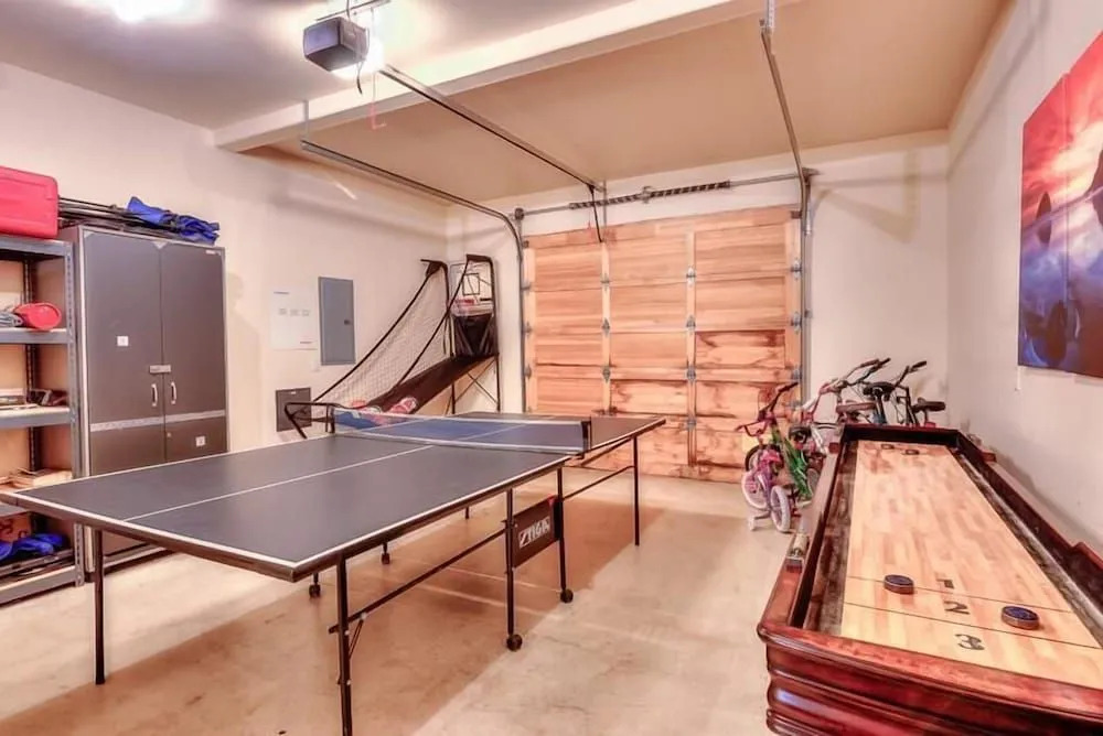 Charming Escape with Hot Tub and Game Amenities - Delightful Family Haven