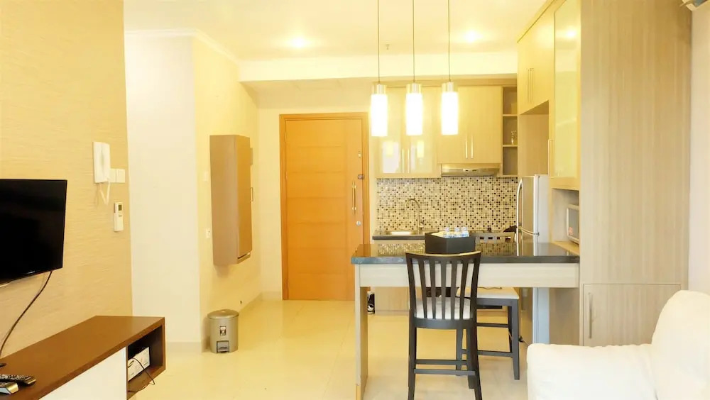Pondok Indah At Hampton's Park Apartment