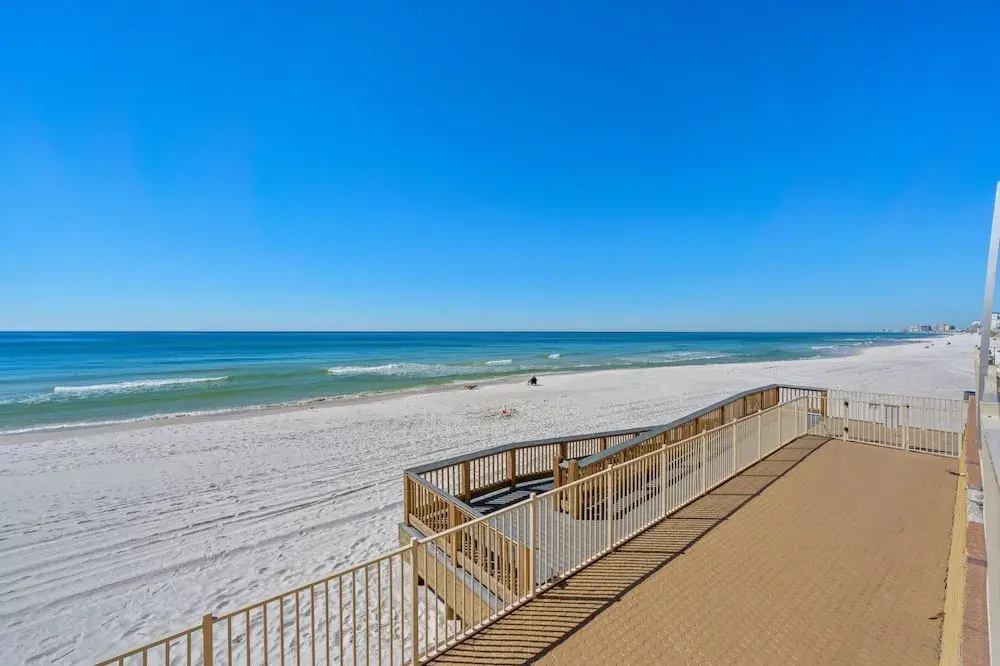 Treasure Shores3br Beachfront Corner Unit Sleeps 8 With Stunning Gulf Views!