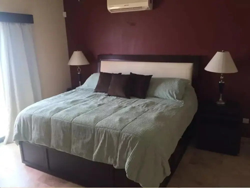 3 Bedroom House , 3 Pools & Gym home