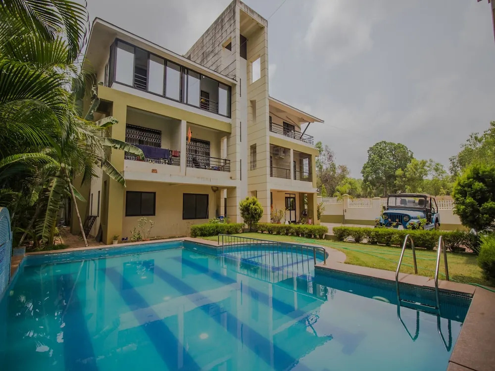 OYO 13057 Home 2BHK Happy Enclave