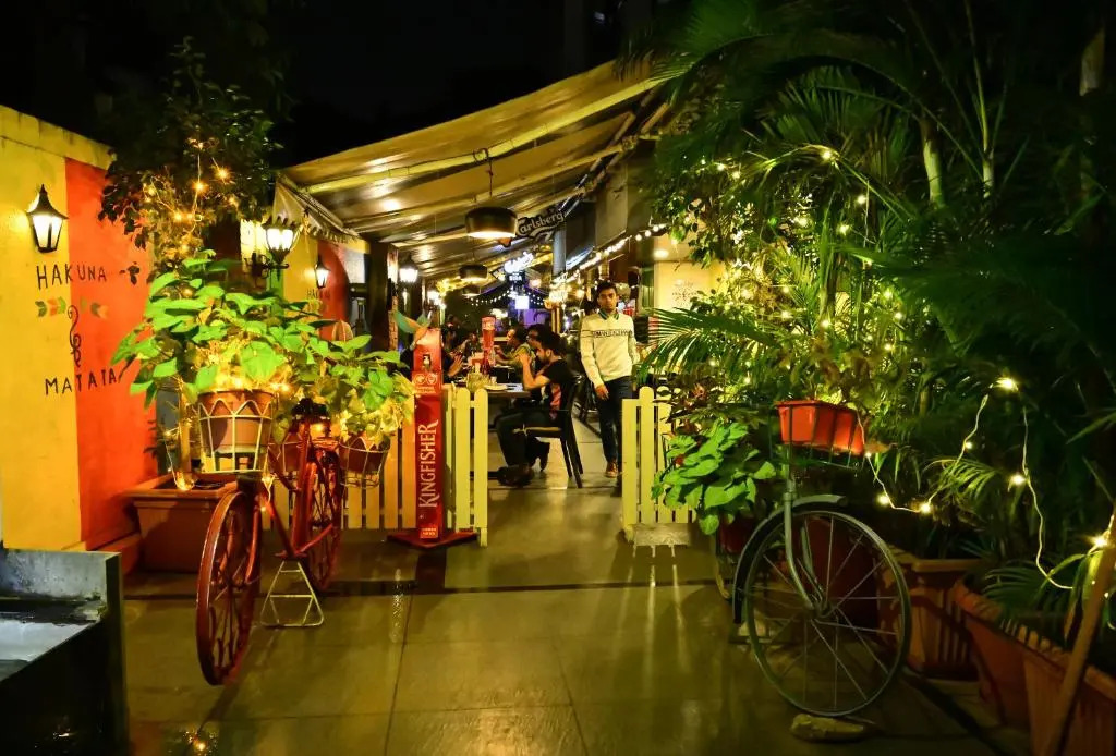 The Deccan Royaale, Shivaji Nagar
