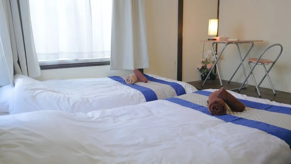 Within walking distance to Shinjuku | 4 min walk to nearest station | Entire 3BR house 75㎡ | Sleeps up to 10 | Family-friendly | High-speed Wi-Fi | Shibuya, Tokyo