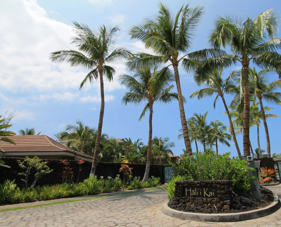 Castle Halii Kai at Waikoloa