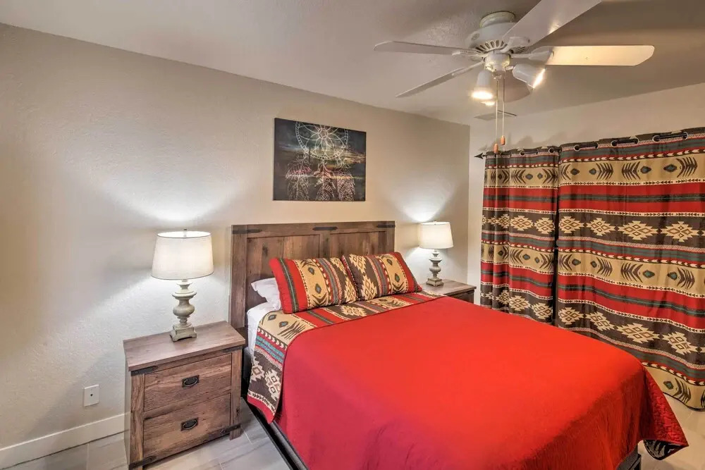 Lake Havasu Home: Heated Pool & Golf Course Views