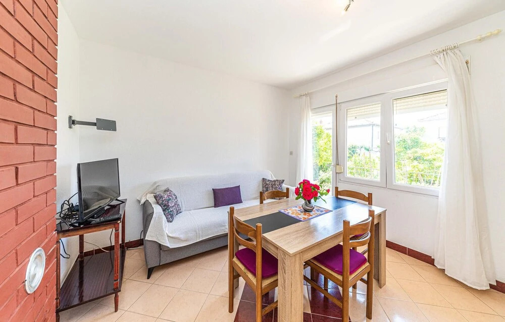 Nice Apartment in Trogir With Wifi and 2 Bedrooms