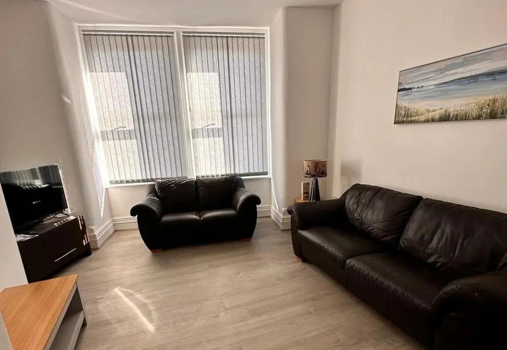 Near Beach - Parking - Wifi - Sleeps 2
