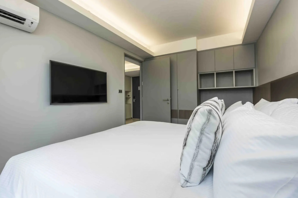 Отель Maitria Hotel Rama 9 Bangkok