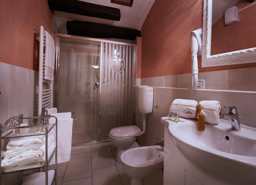 Residenza dEpoca Villa Tower Inn