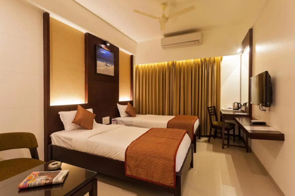 Hotel Chaitali - Pure Veg