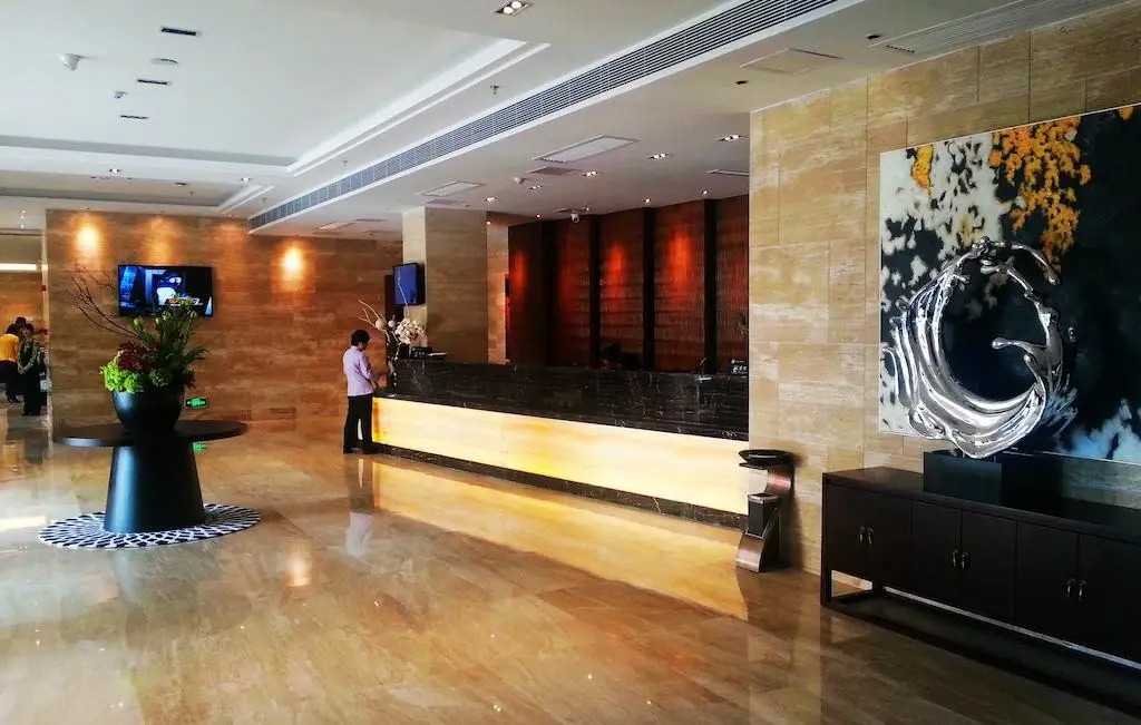 Reethi Rah Hotel
