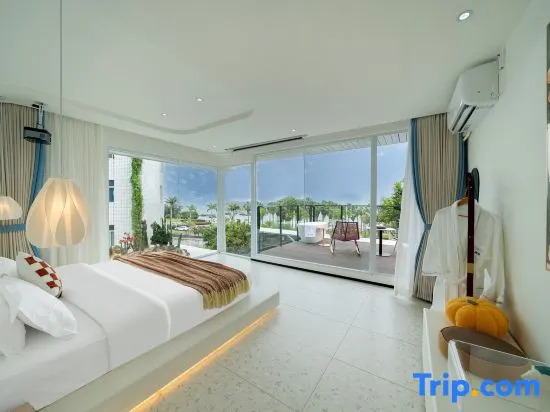 Yige Seaview Parent-child Hotel (Xiada Baicheng Branch, Huandao Road)