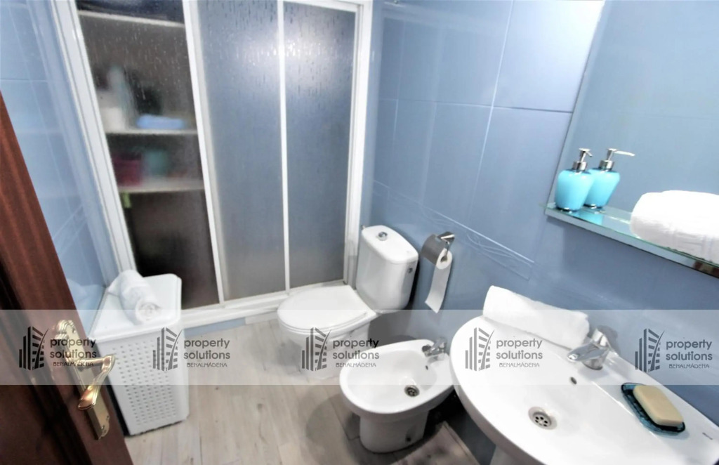 La Carihuela - Apartamento de 3 dormitorios -A 300mtrs de la playa