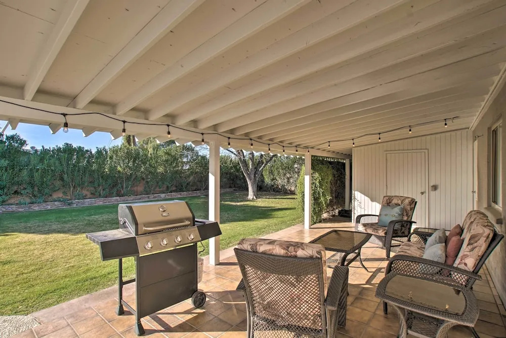 3 Mi to Old Town Scottsdale: Upscale Home w/ Pool!