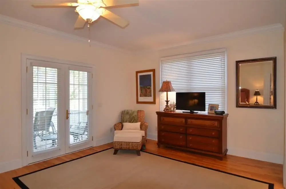 Beach  4 Bedroom Home