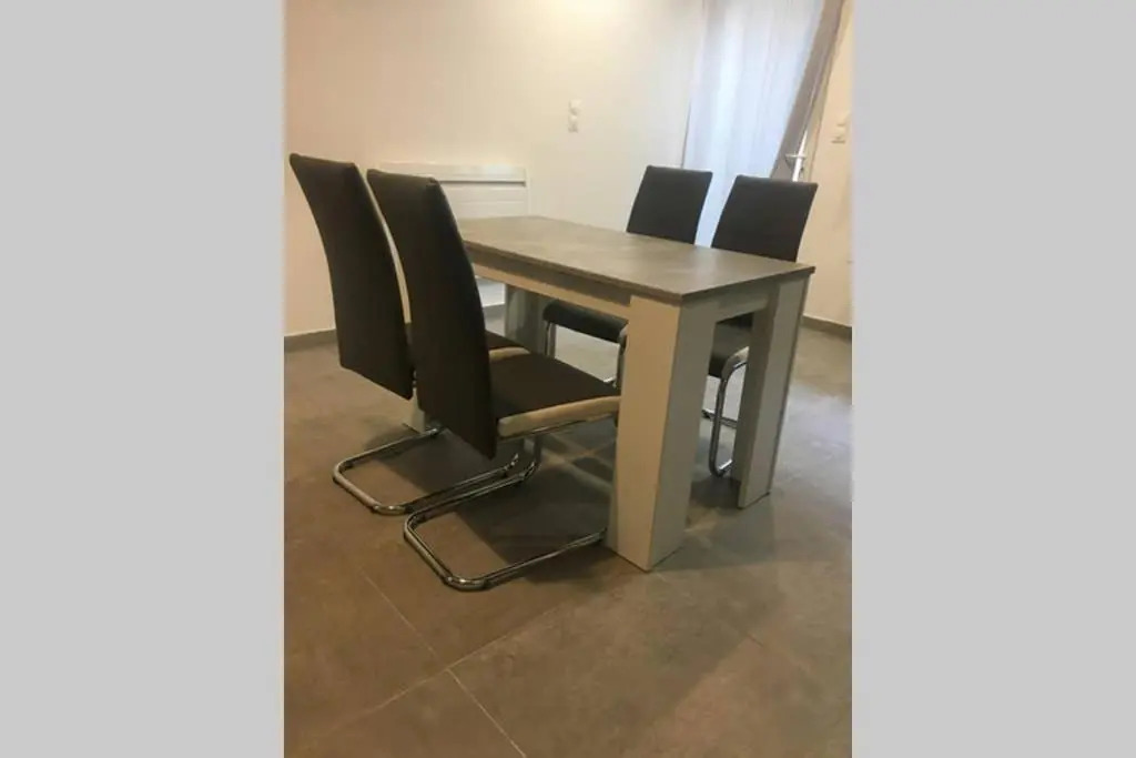 Appartement entier refait à neuf pour court séjour