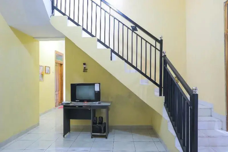 Spot On 2440 Wallet Family Residence Syariah