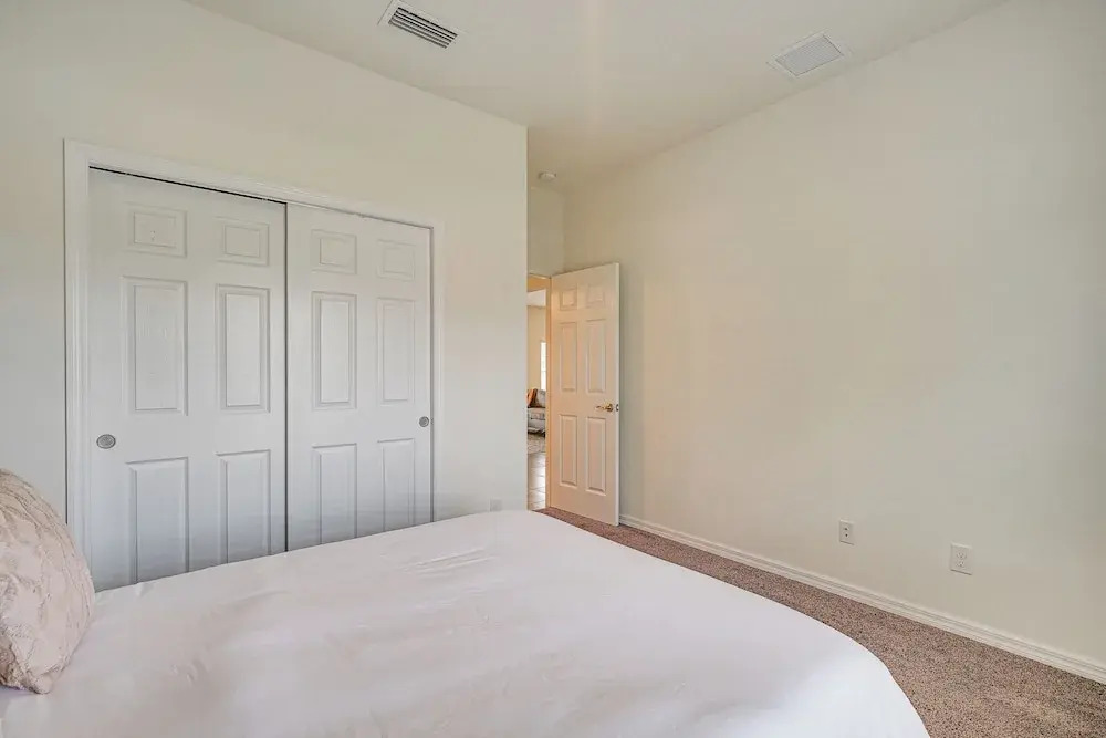 Dog-friendly Home w/ Screened Porch in Cape Coral!