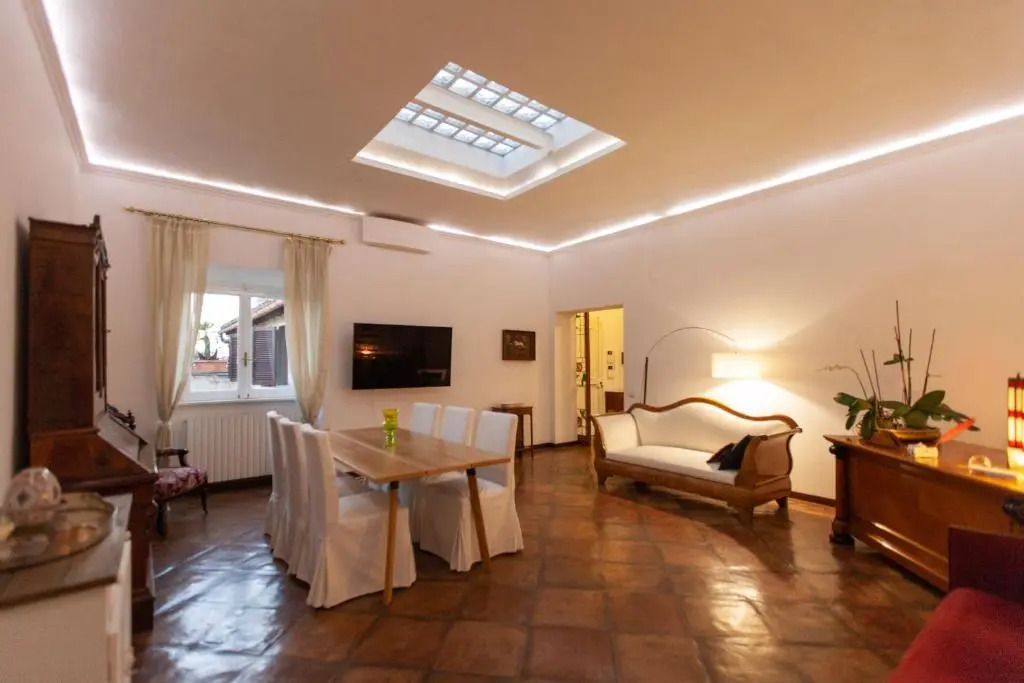 Habitat's Colosseum-Monti 4BR Penthouse with Terrace