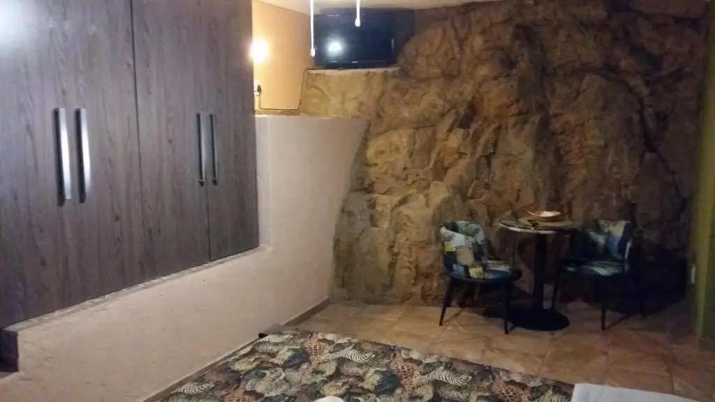 Areks Place