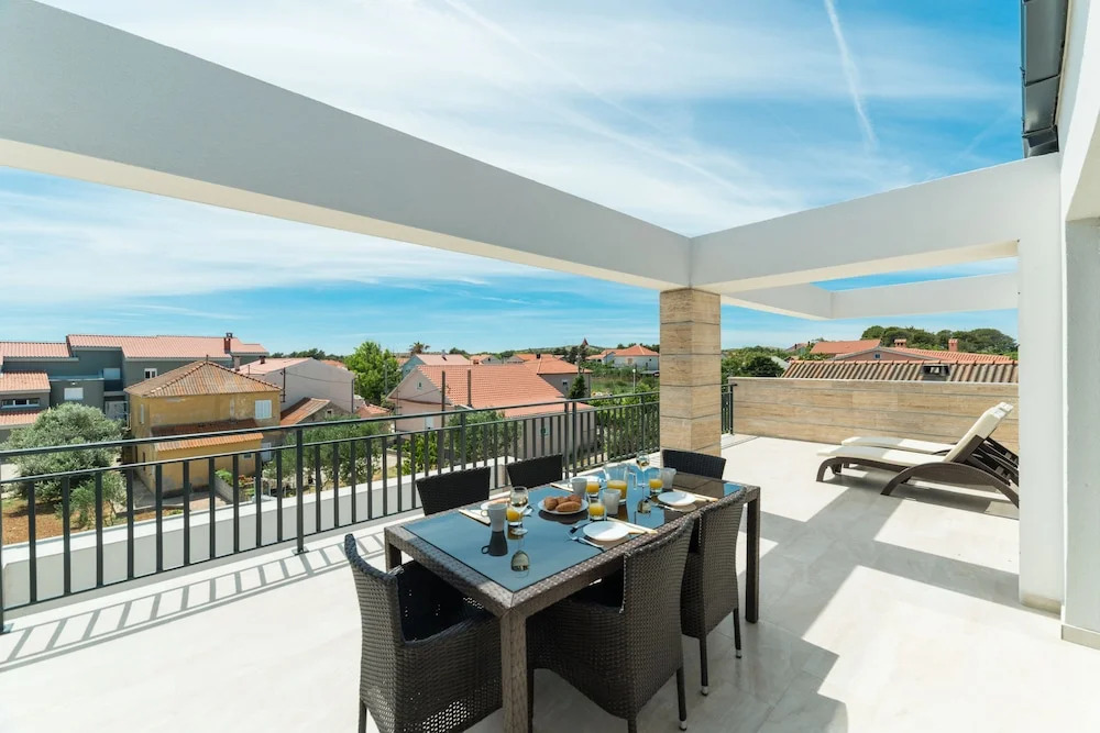 Villa Mirakul