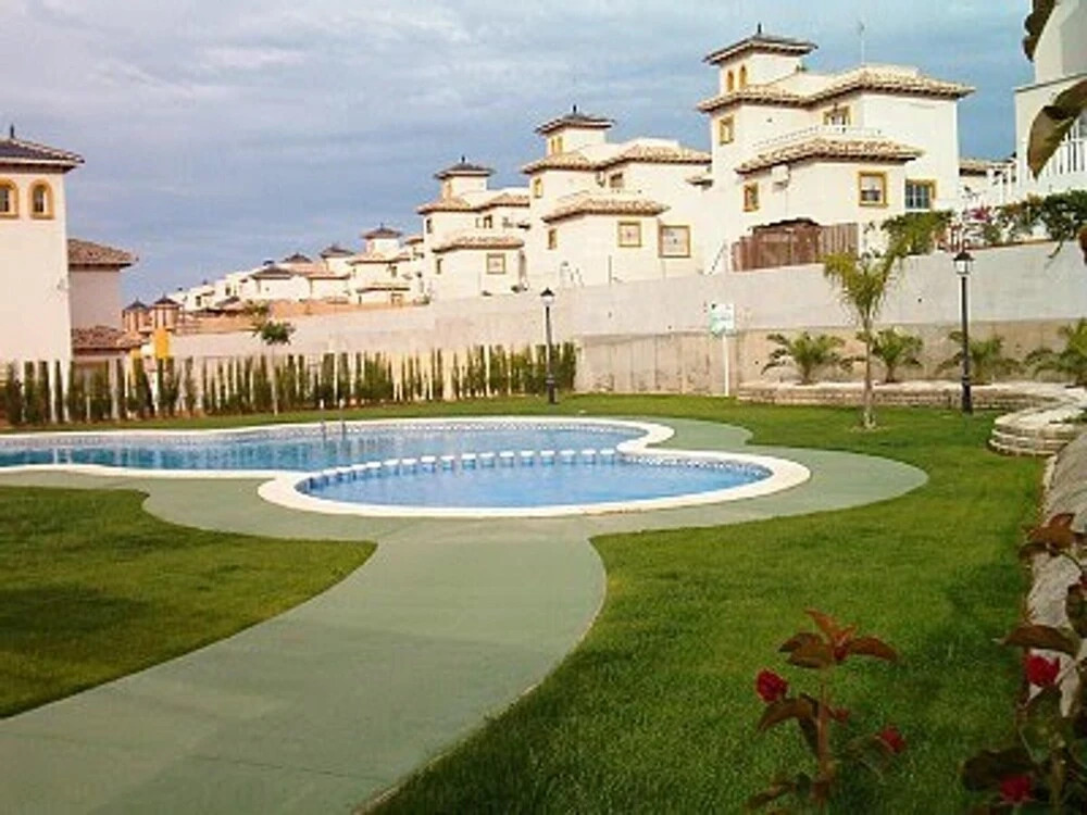 House With 2 Bedrooms In Orihuela With Pool Access And Terrace