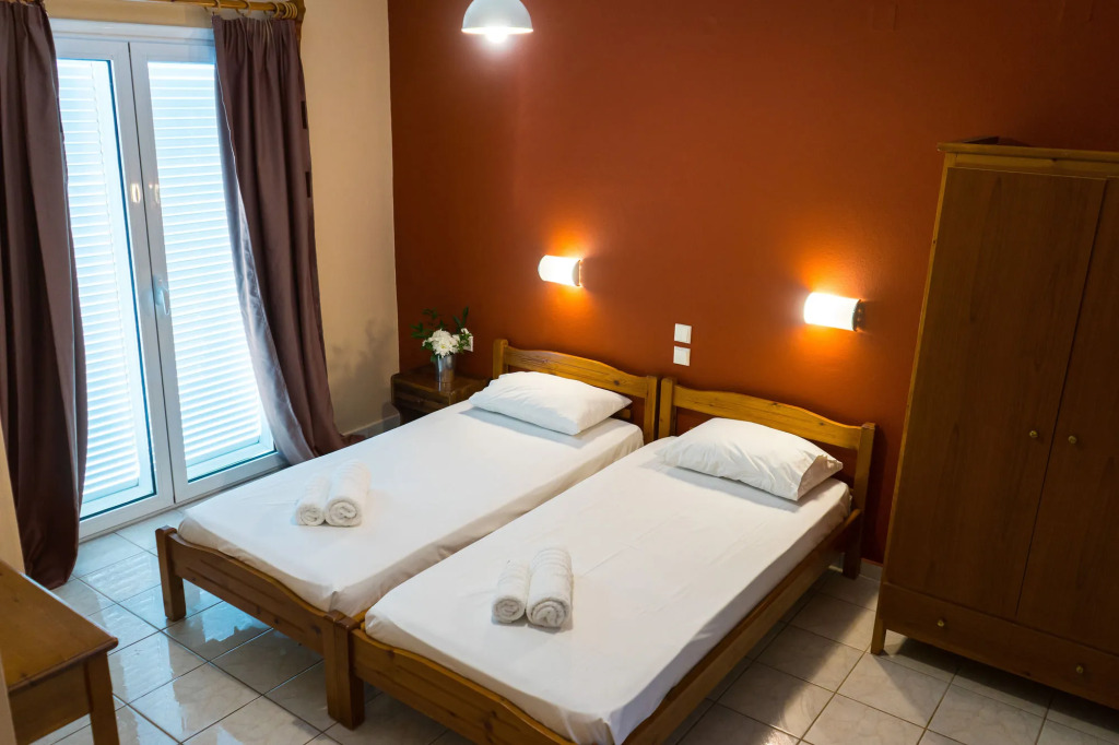 Eos Skiathos