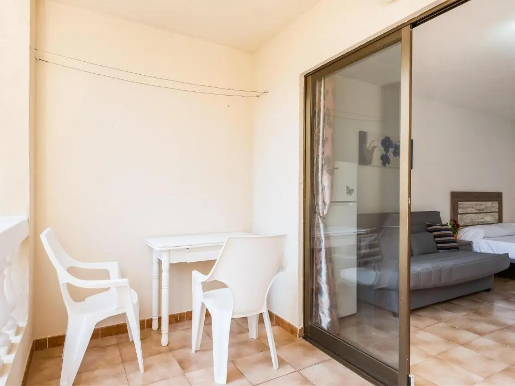 651 Bright establishment, heated pool and Wi Fi