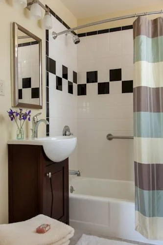 Chambered Nautilus Bed and Breakfast Inn