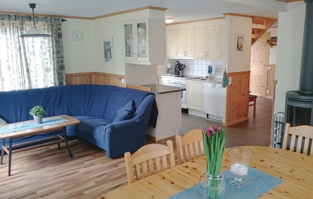 Nice Home In Fjällbacka With Sauna
