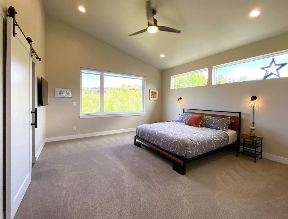 Fox Creek 2 4 Bedroom Townhouse by RedAwning