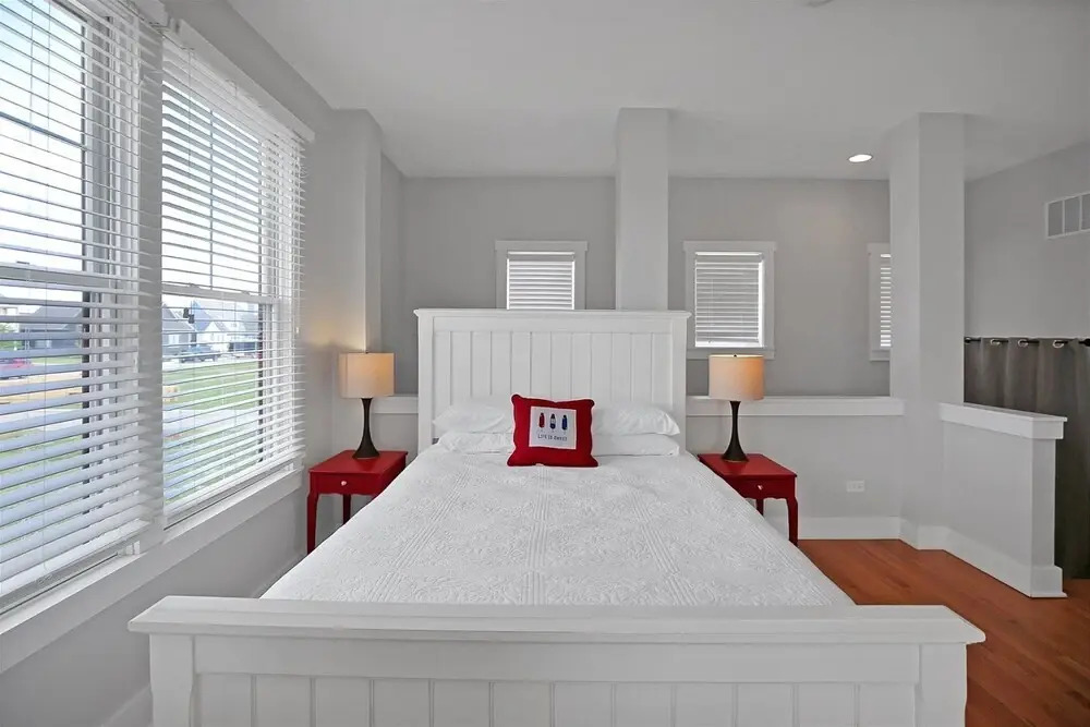 Carriage House #2G