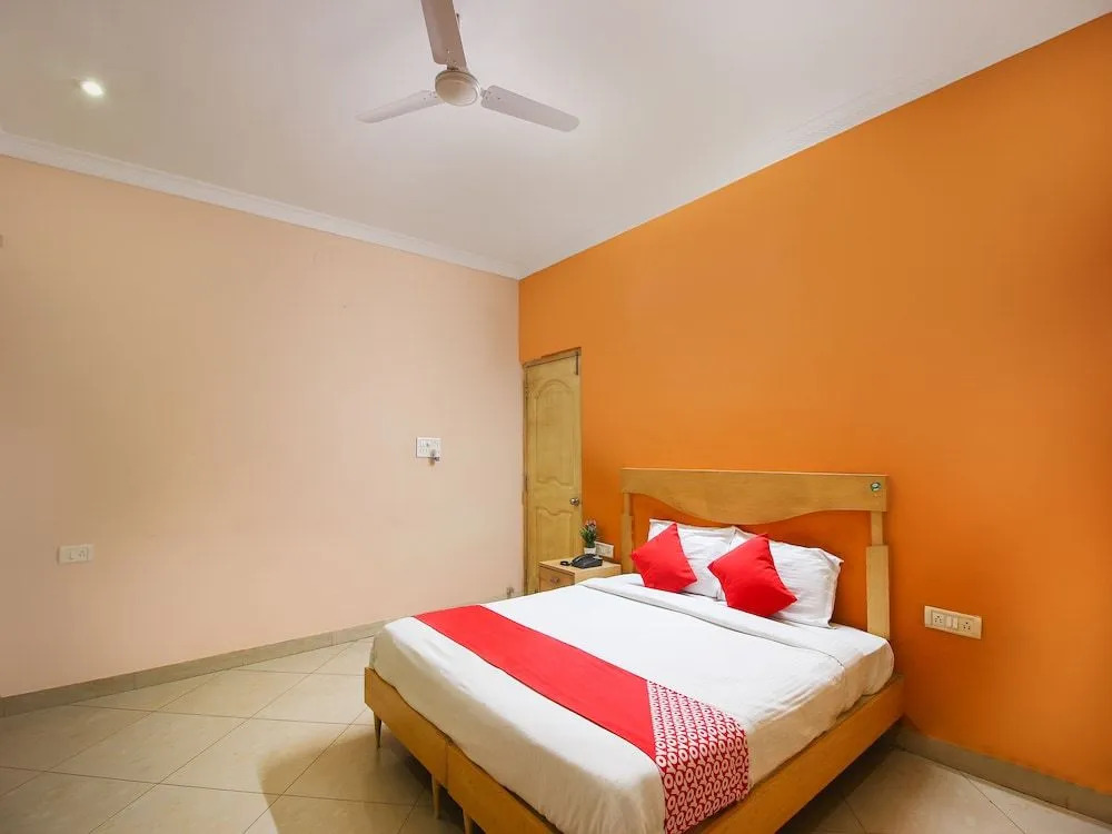 OYO 18488 Hallmark Begumpet