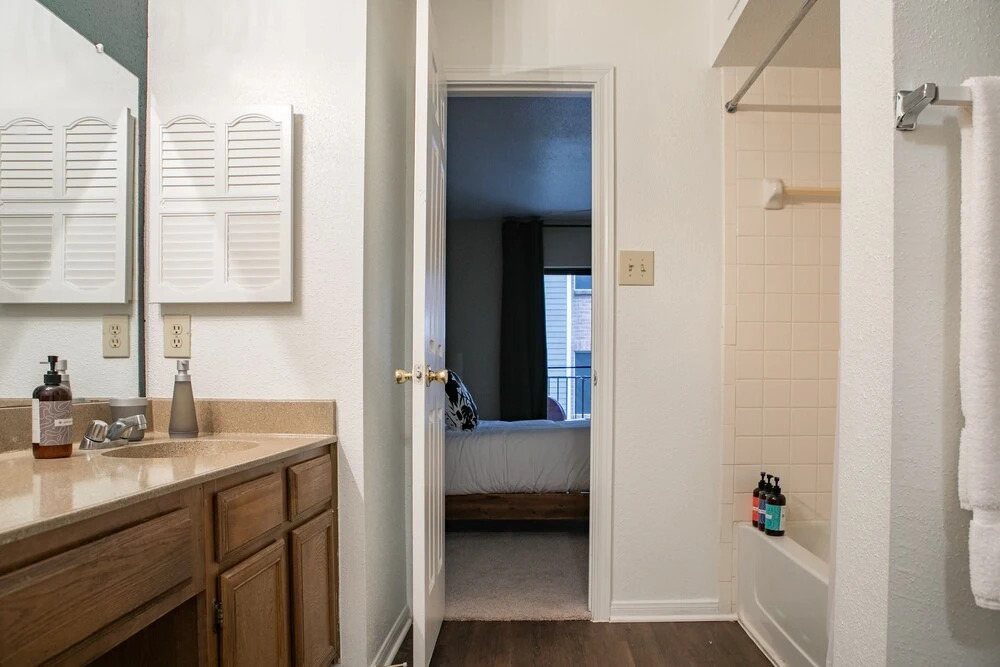 WanderJaunt - Cozy Apts in North Austin