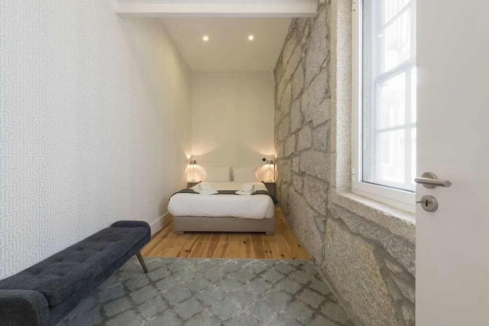 Downtown Almada Loft