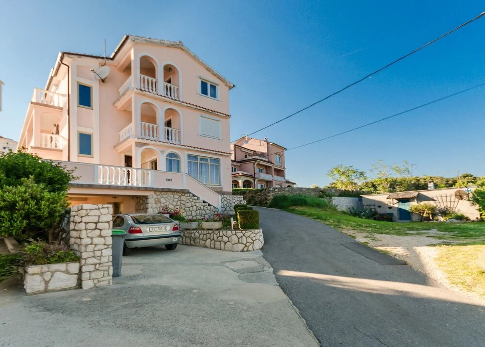 Apartments Dragan