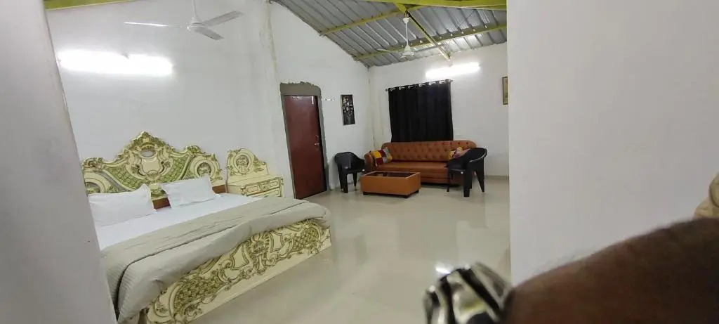 Hill View Residence Room no 7 Top floor City Homes