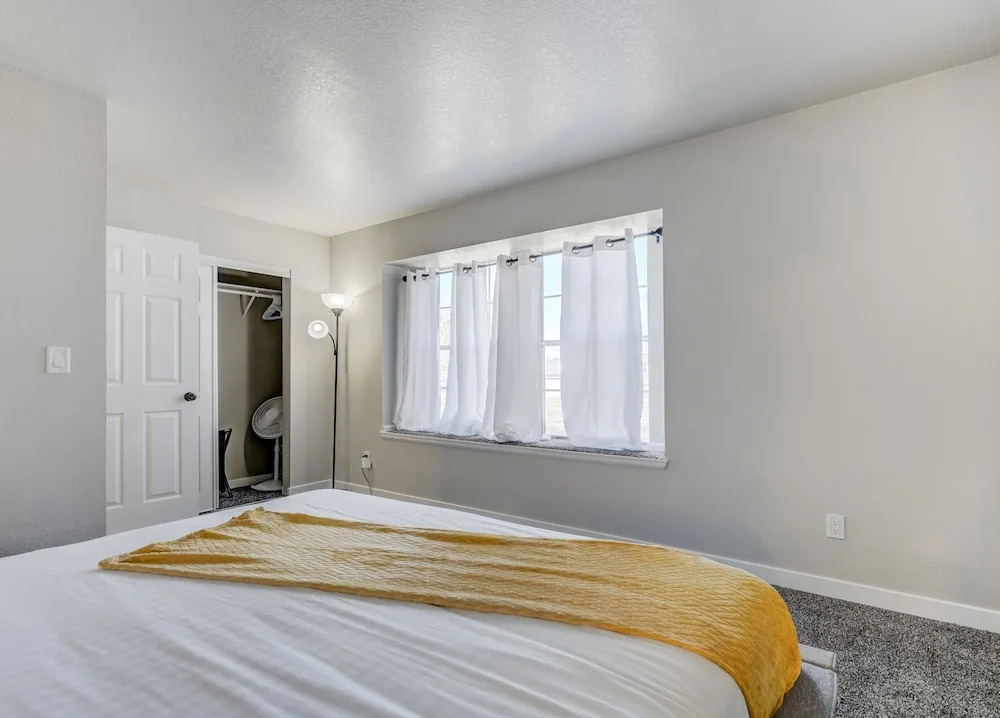 Pueblo Place